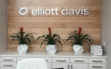 如何设计一个企业形象墙来展示企业的魅力